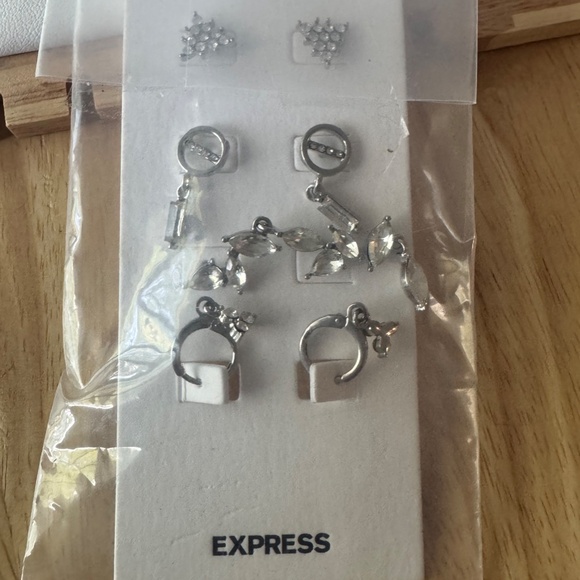 DENKAYS MACY EARRINGS - Picture 3 of 3